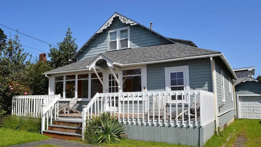 310 9Th Ave