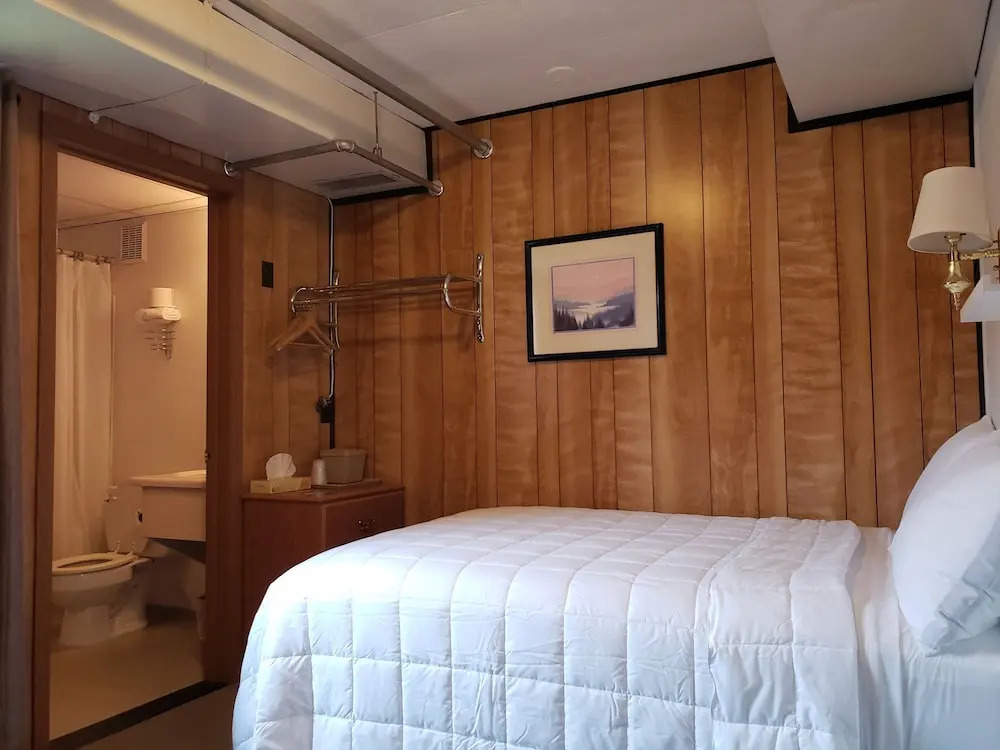 Keystone Hotel