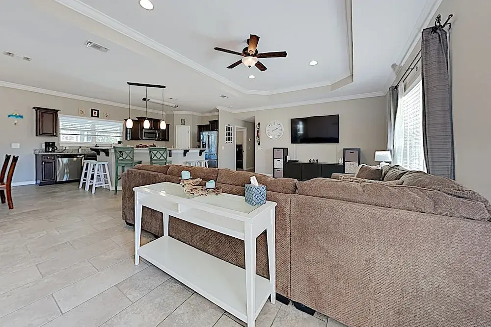New Listing! Custom : Private Pool, Near Beach 4 Bedroom Home