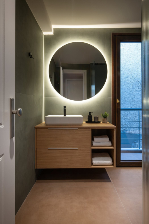 Hyati Thessaloniki, Adults Only