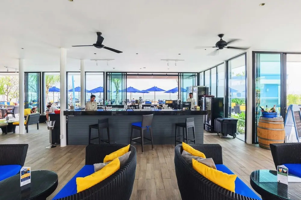 Lux Contemporary Condo By Favstay