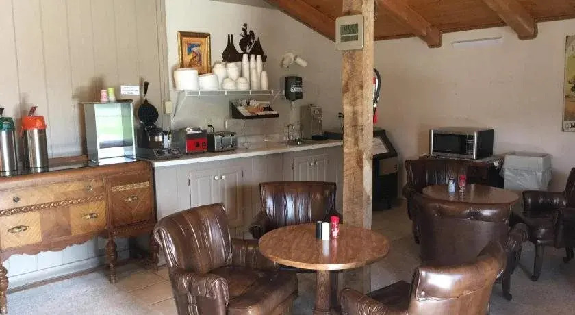 Green Creek Inn and RV Park