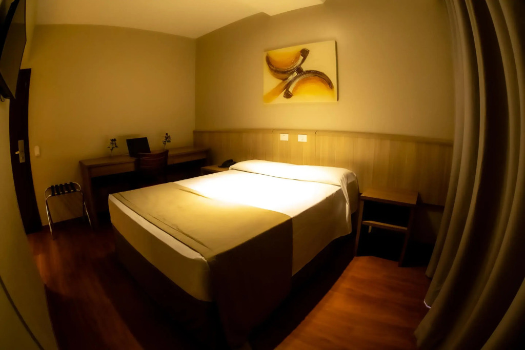 Hotel Nacional Inn Porto Alegre - Próximo ao Complexo Santa Casa e Araújo Viana