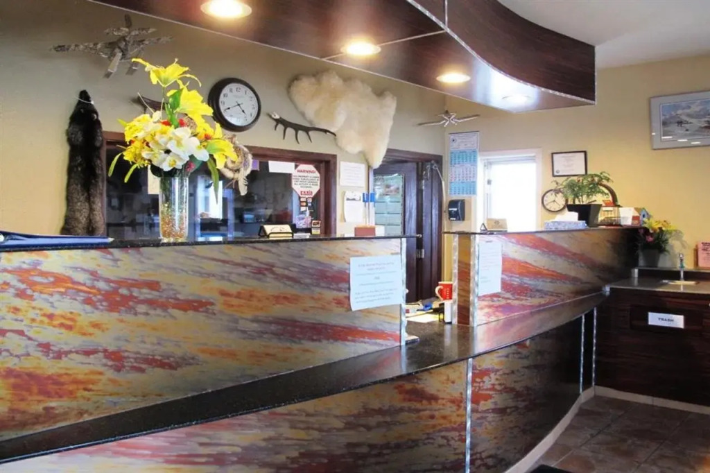 Merrill Field Inn