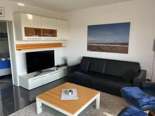 WoogeTraum - Traumwohnung mit Meerblick direkt am Strand