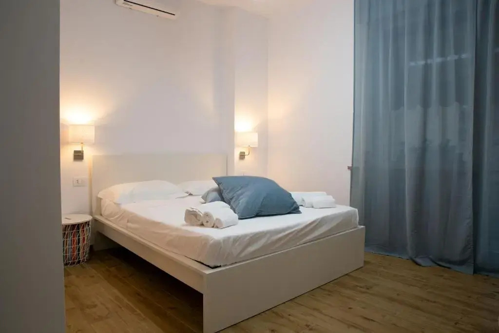 Dora’s Room