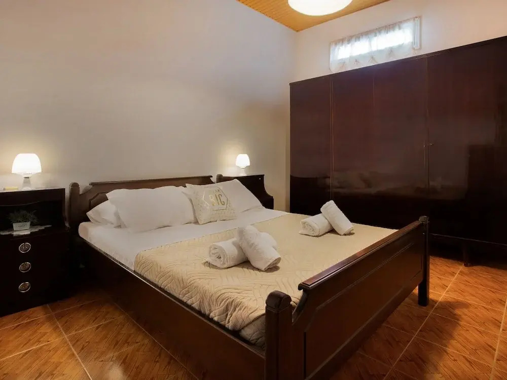 Gorgeous Holiday Home in Arhanes with Balcony