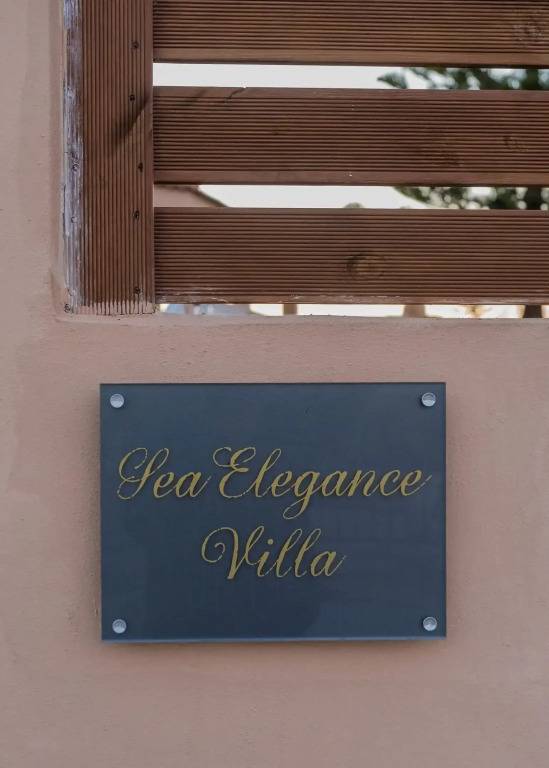 Sea Elegance Villa - On the Beach, by ZanteWize