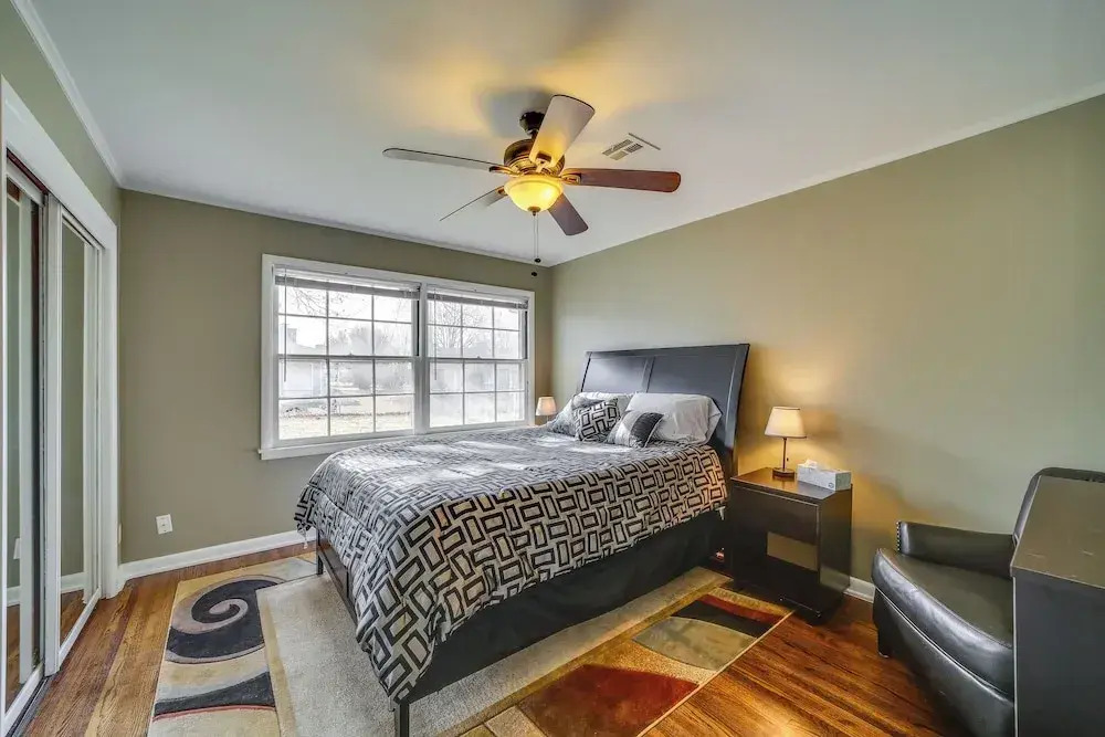 Tulsa Home w/ Yard: 5 Mi to Downtown