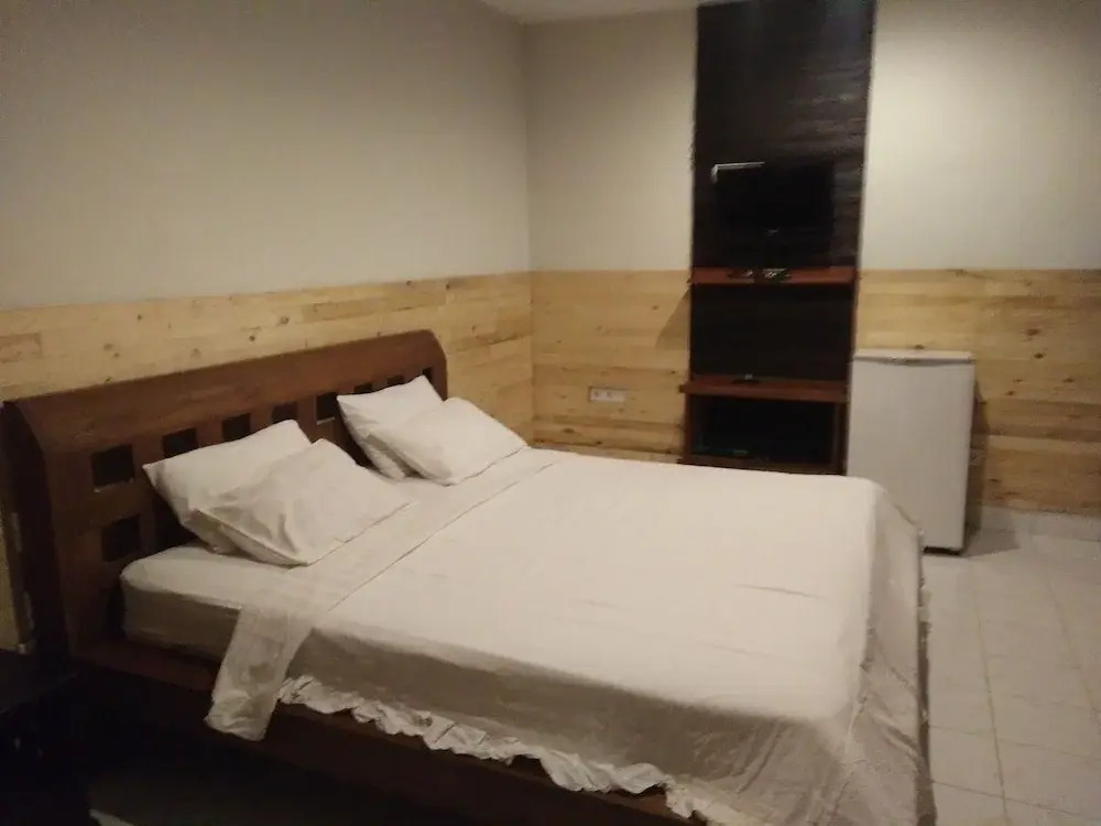 Made House Homestay and Dormitory