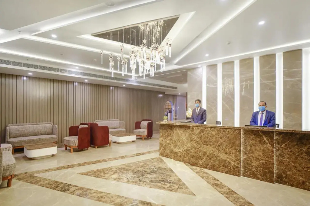 Hotel Four Element