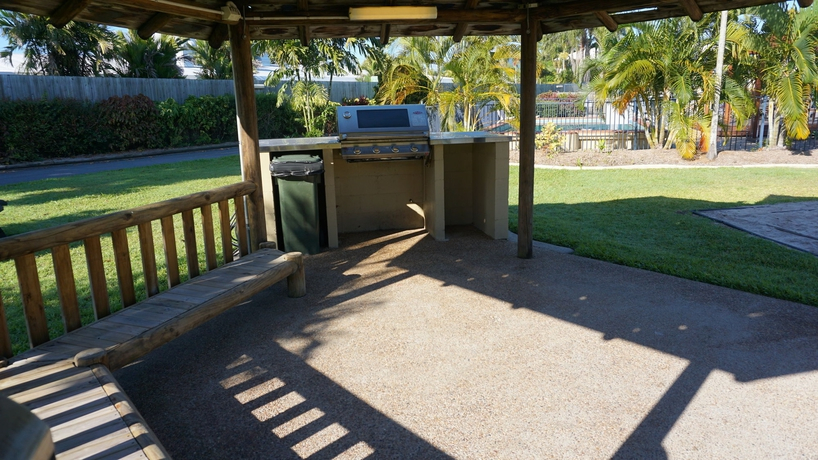 Tropicana Lodge