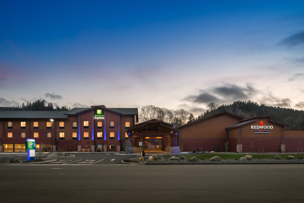 Holiday Inn Express Klamath - Redwood Ntl Pk Area by IHG