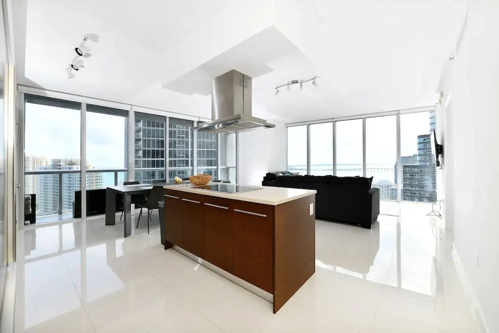 Miami World Rental - Iconbrickell 4810