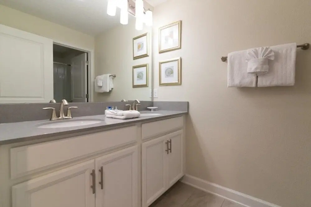 Nice 4Bd TH W/splash Pool, Champions Gate-8988sd