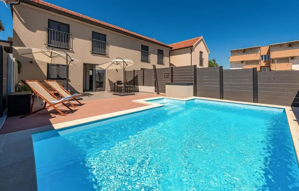 Beautiful Home in Nin With Outdoor Swimming Pool, Wifi and 2 Bedrooms