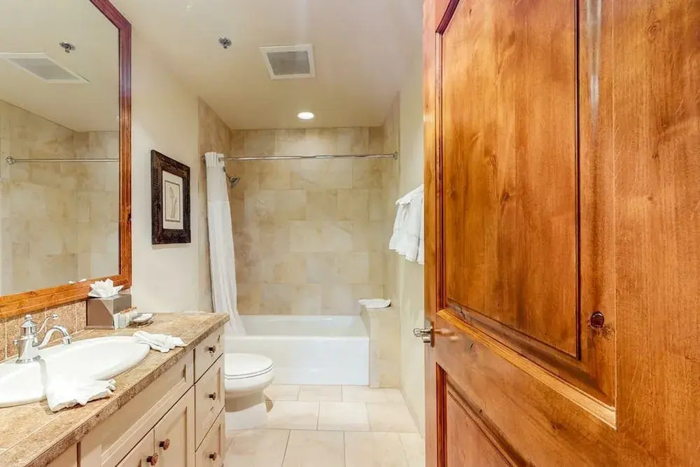 Luxury 2 Bedroom Ski in, Ski out Condo in Breckenridge with Shared Pool, Hot Tub, Arcade, and Bar