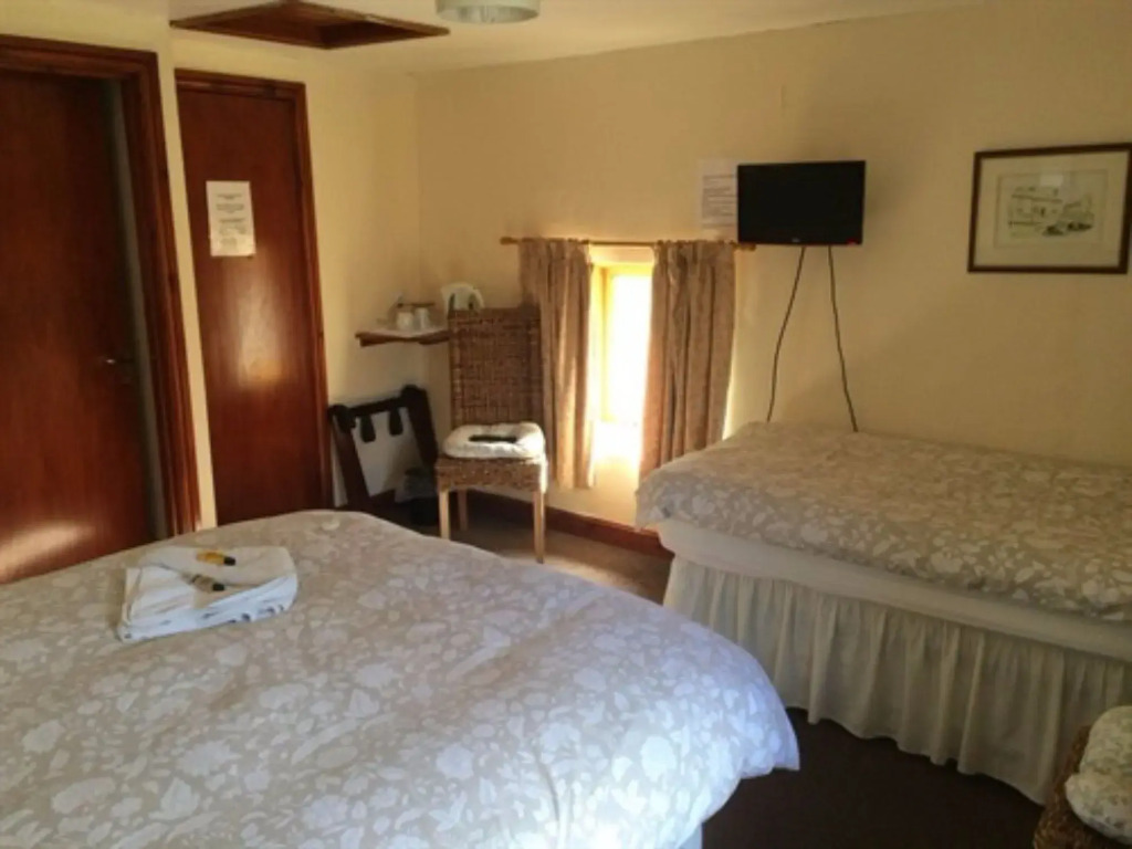 The Fox & Hounds Inn