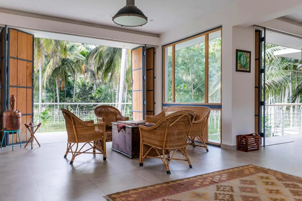 Daveys Townhouse by VEO, StayVista - 3BHK Pet-Friendly Villa with EV Station