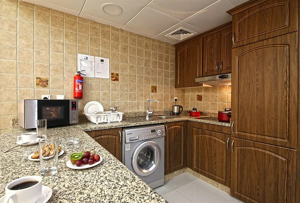White Feather Hotel Apartments