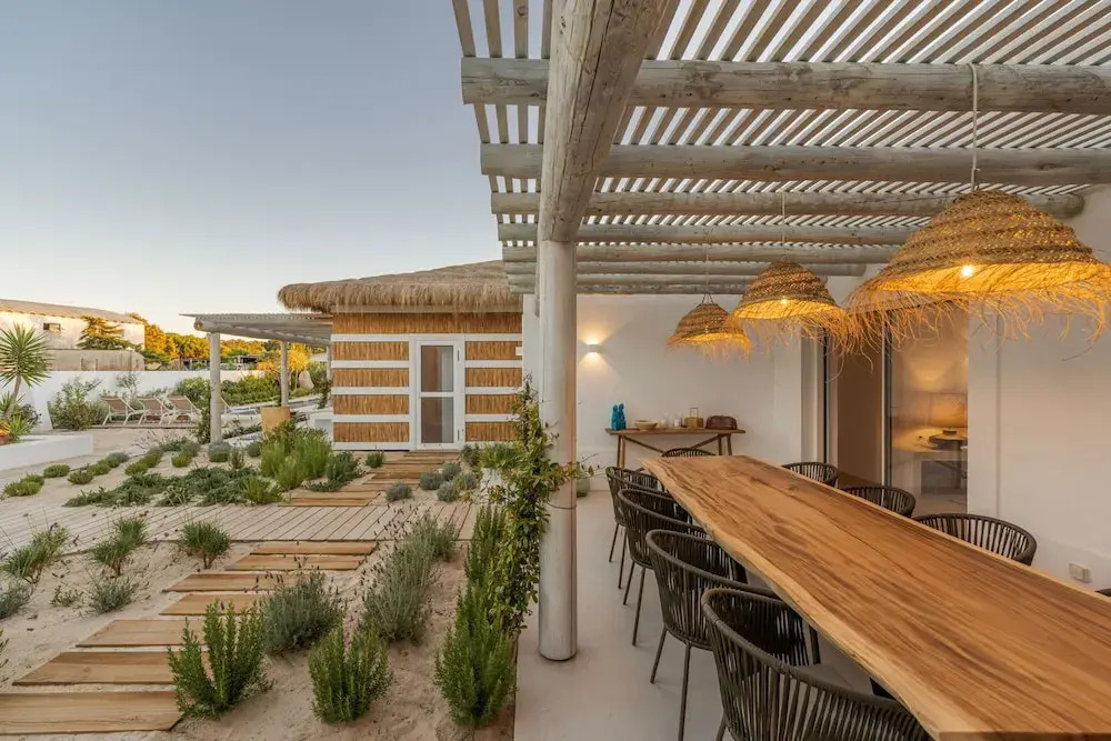 Wooden Villa By Cadenzalux