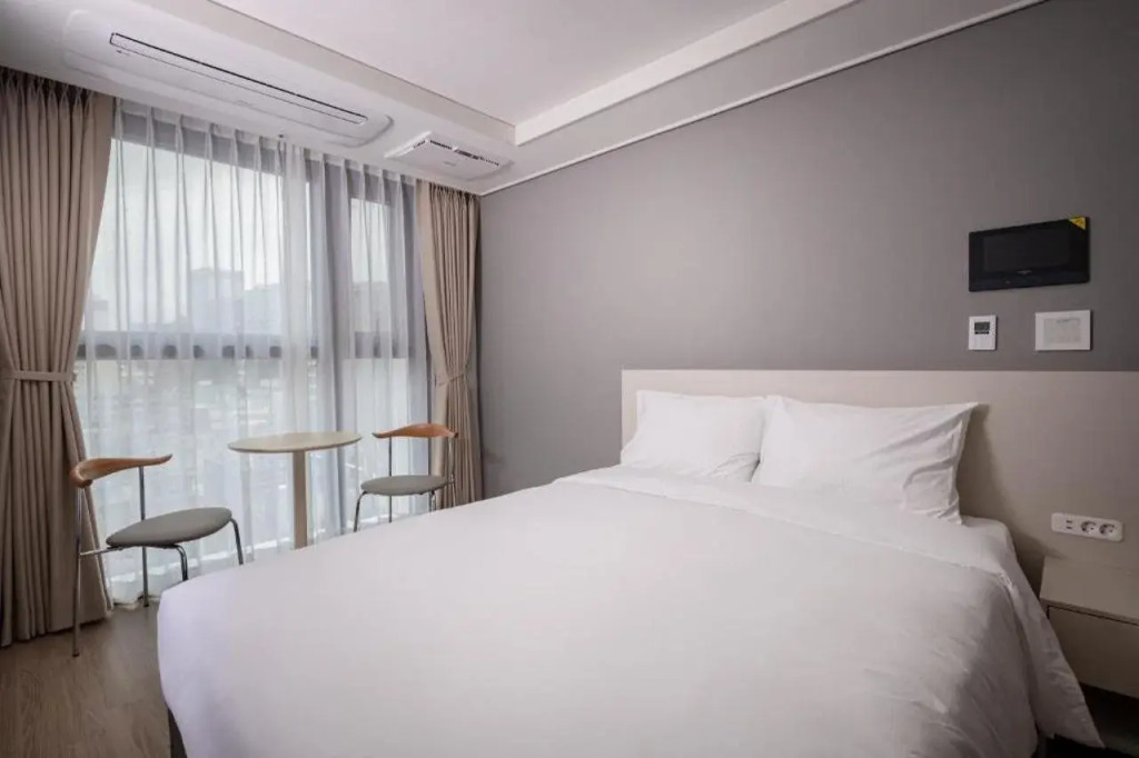 Sollago Myeongdong Hotel & Residence