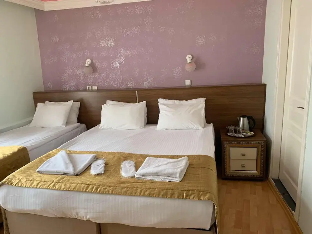 Yakut Hotel