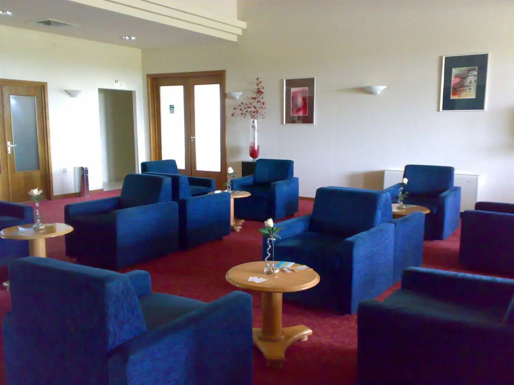 Iris Hotel