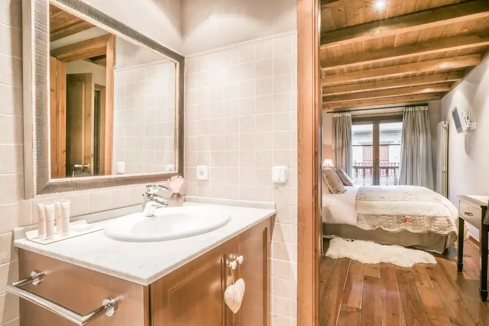 Apt Val de Ruda Luxe 11 by Feelfree