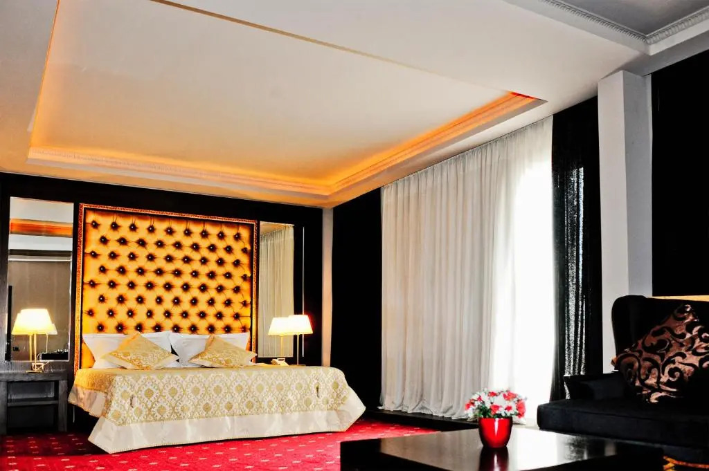 Hotel Doro City