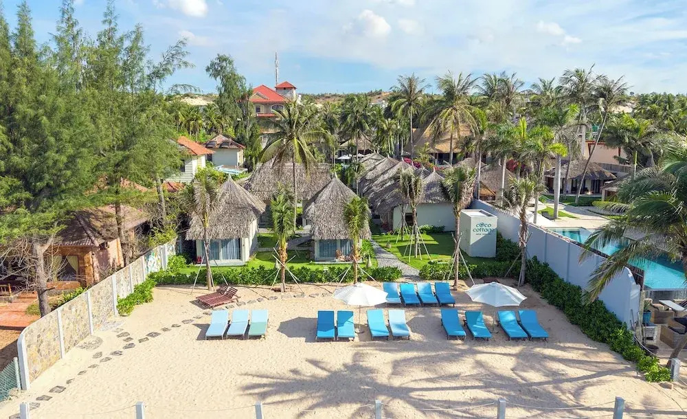 Coco Cottage Beachfront Resort