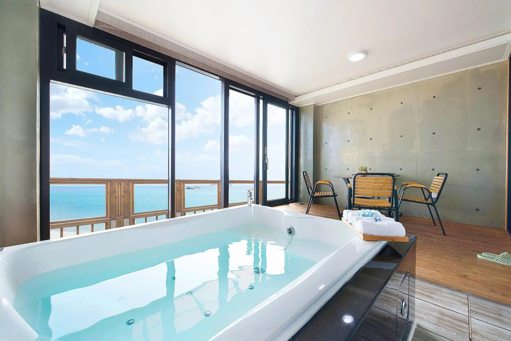 Goseong Romiet Pension