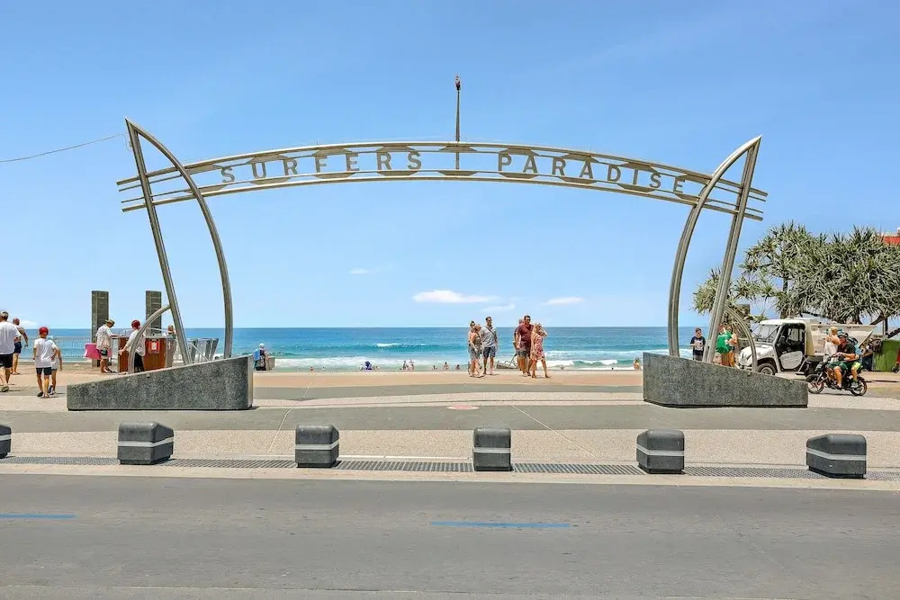 Beachfront Luxury 3 Bedroom Apartment