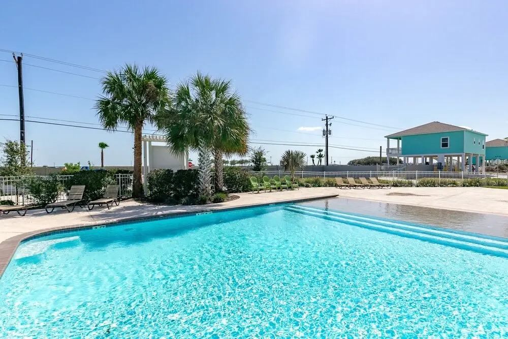 118 N Nautica House - 2 Br home by RedAwning