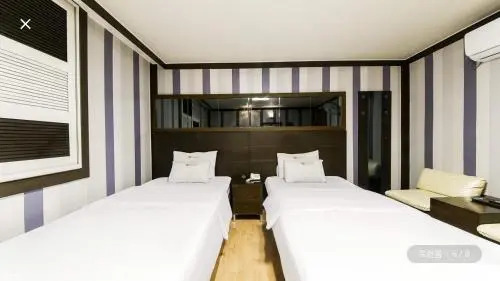 Canaria Motel