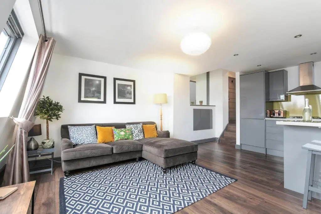 The Penthouses, 8 Albion Mews (Adults Only)