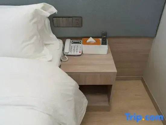 Tukke China Light House Hotel (Longgang Tonggang Road Branch)