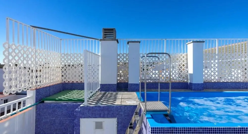 Apartment - 3 Bedrooms with Pool and WiFi - 107694