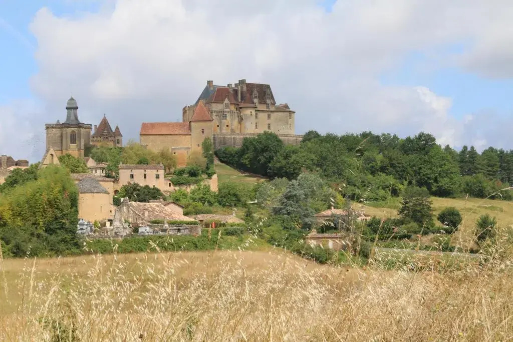 Le Camp De Ferie