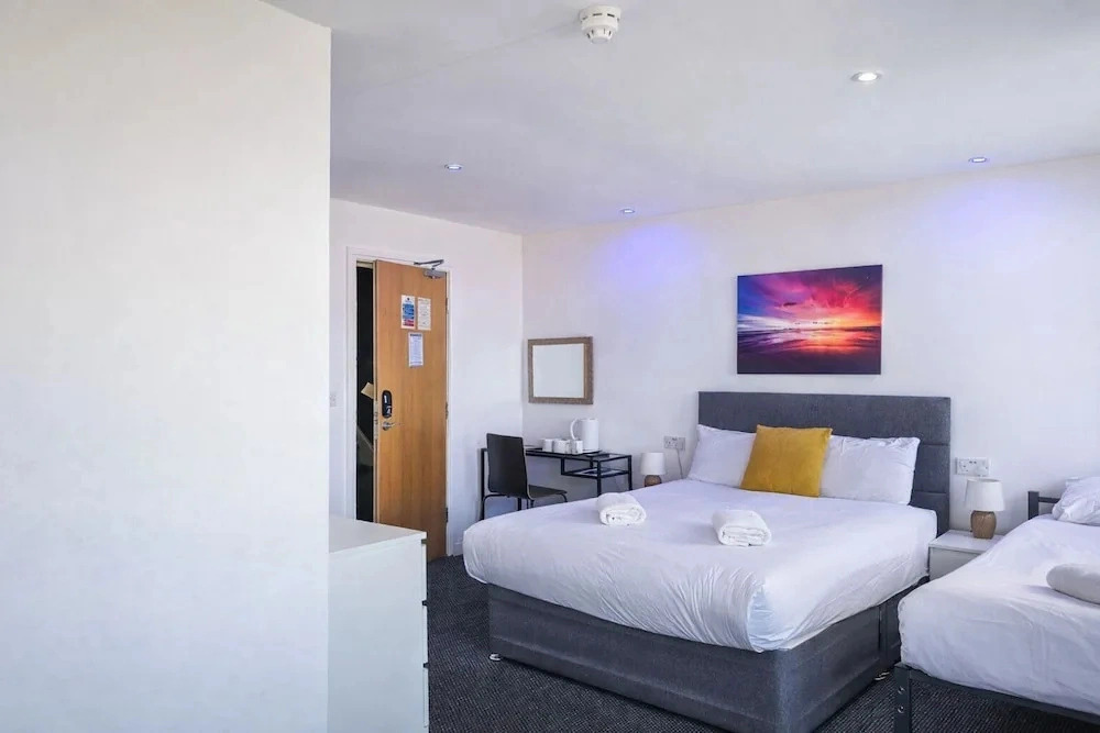 399 Prom - Blackpool Hotel