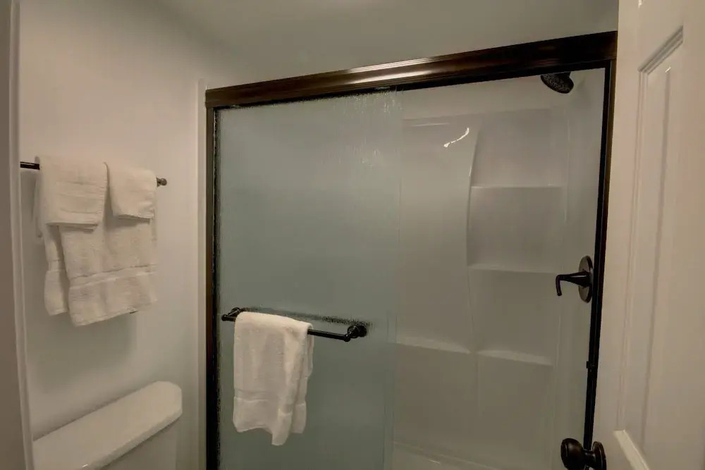 461 El Matador 2 Bedroom Condo by RedAwning