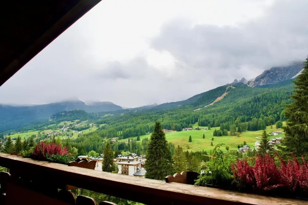 Stylish 2 Bedroom Flat With Beautiful Views