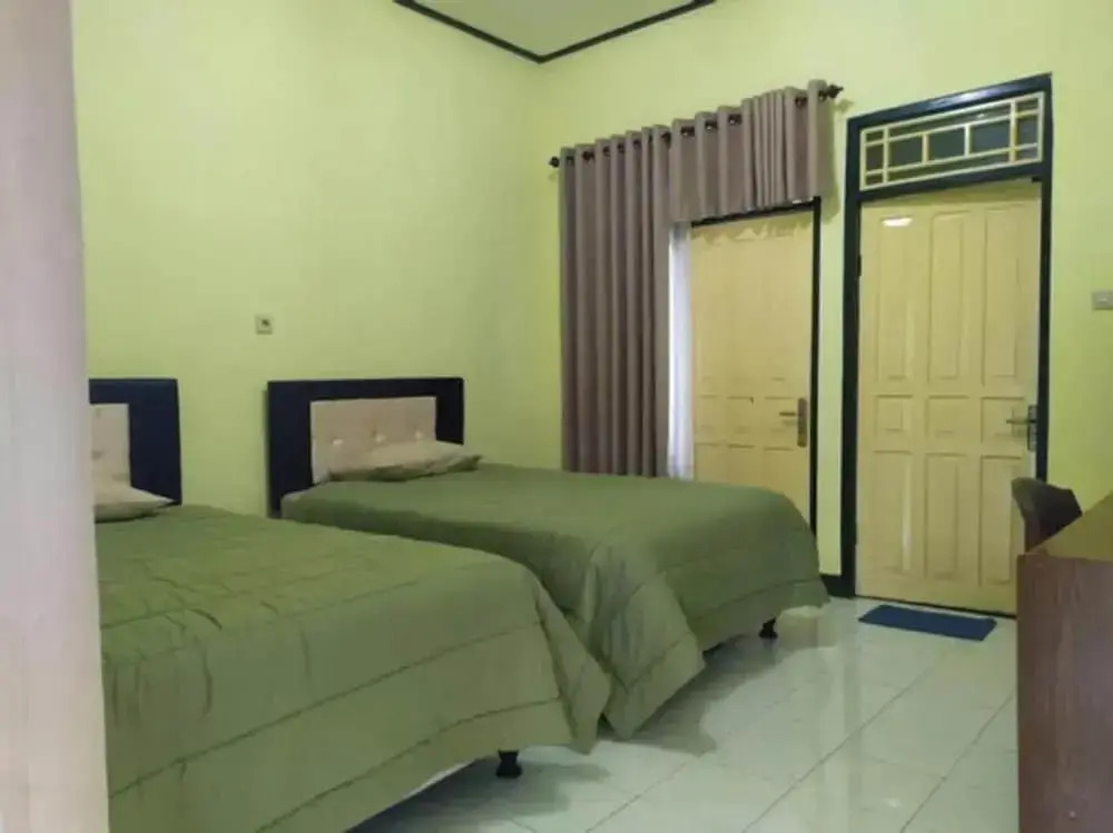 Lembah Rinjani Villa & Resto Syariah by ecommerceloka