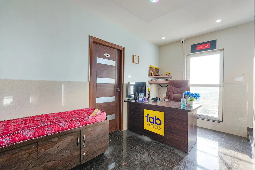FabHotel Whitefield Suites - Nr ITPL Main raod