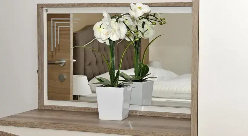 Sunshine Apartments - Great Mountain View