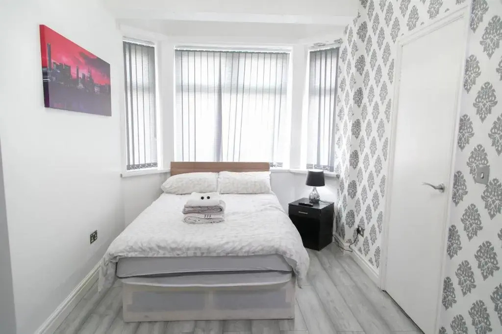 Hills View Apartments