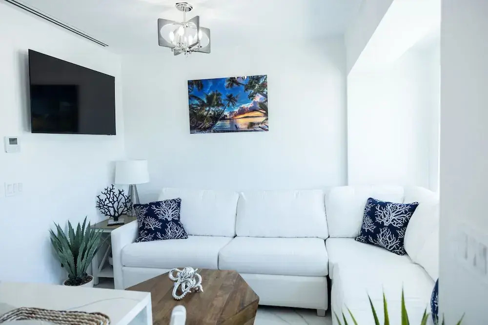 Dolphin Suites