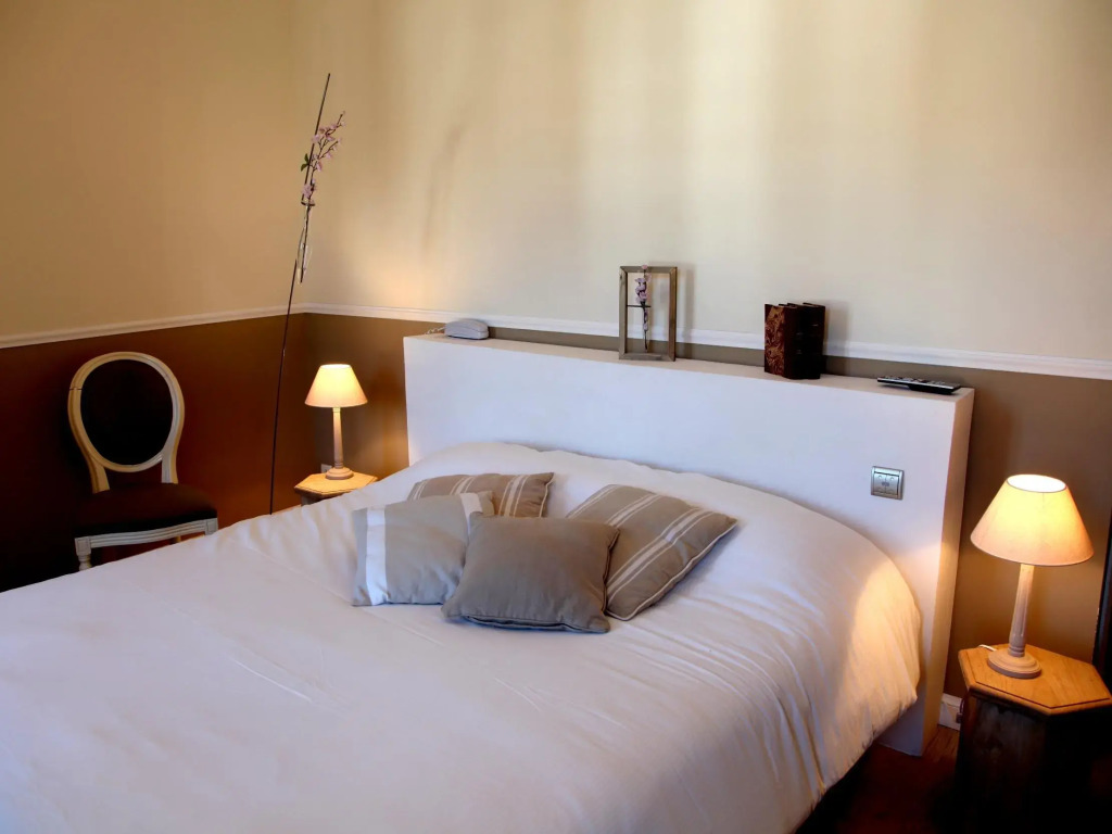 Logis Hotel Des Bains