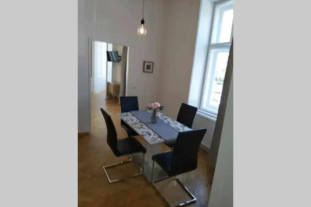 Lovely New 2 Bedroom Near Hannovamarkt