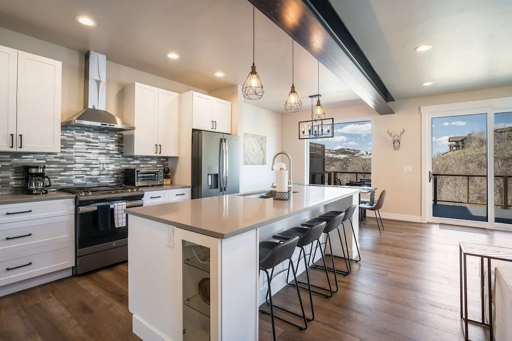 Fox Creek 2 4 Bedroom Townhouse by RedAwning
